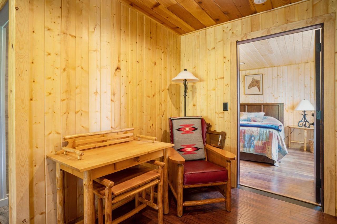 Frontier Mountain Retreat - Monthly Long-Term Vacation Rental 30 Days Minimum -- Estes Park Apts Eksteriør billede